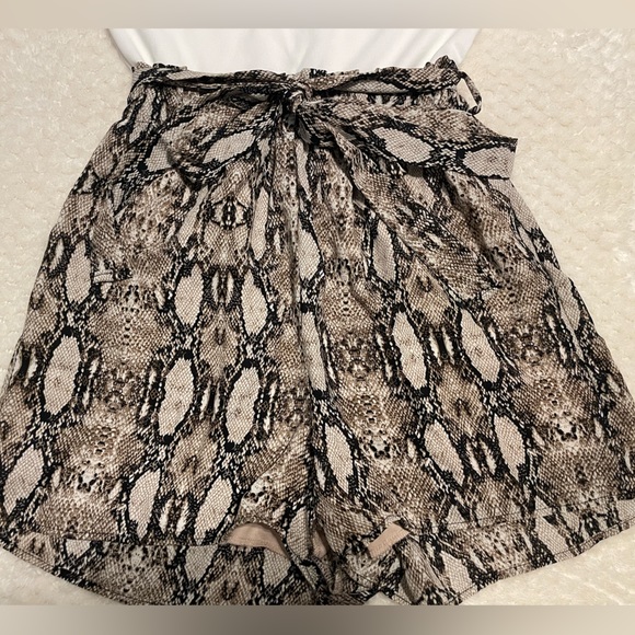 Fashion Nova Not No Snake Romper - Picture 8 of 8